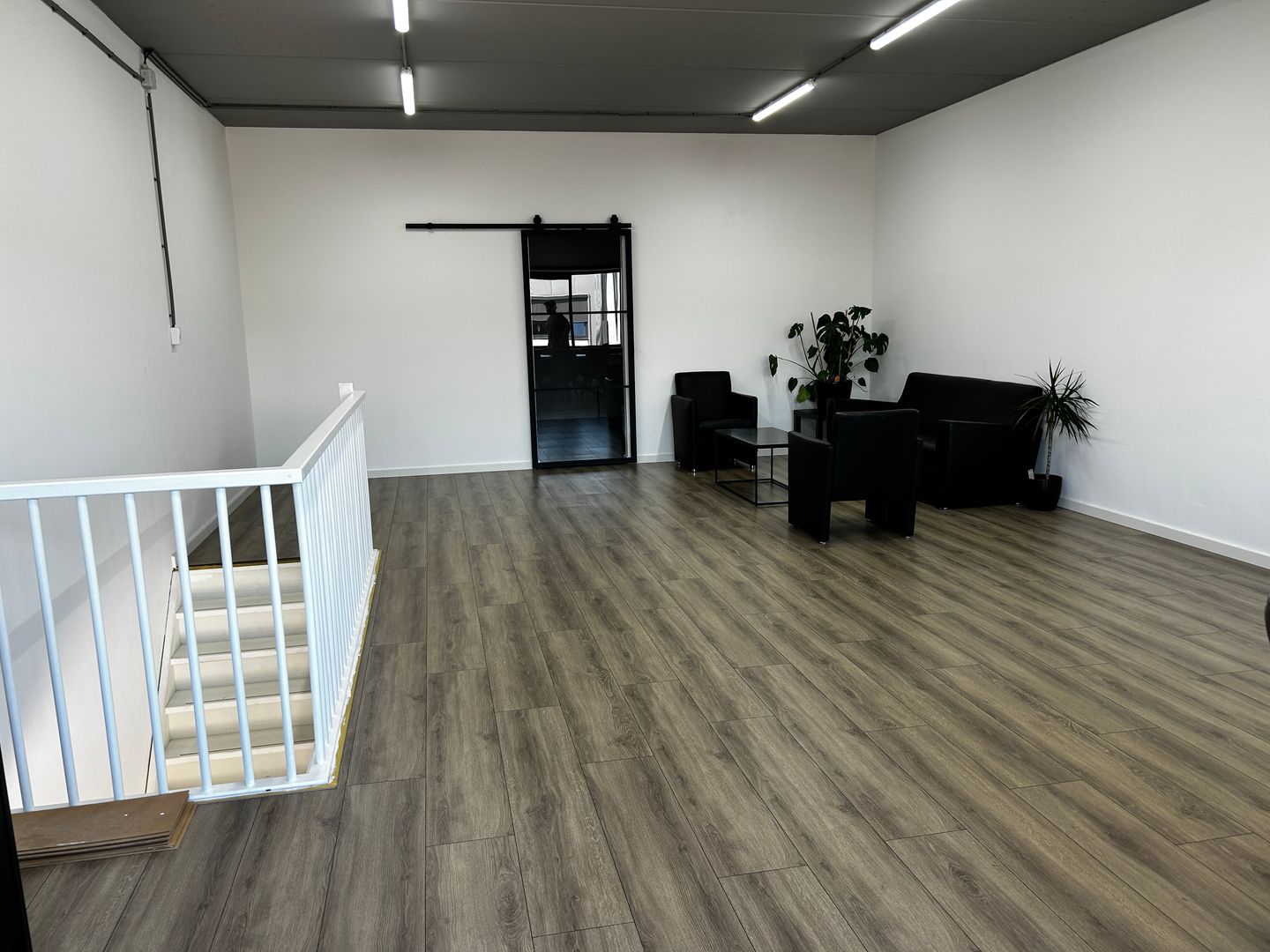View photo 3 of Newtonstraat 64