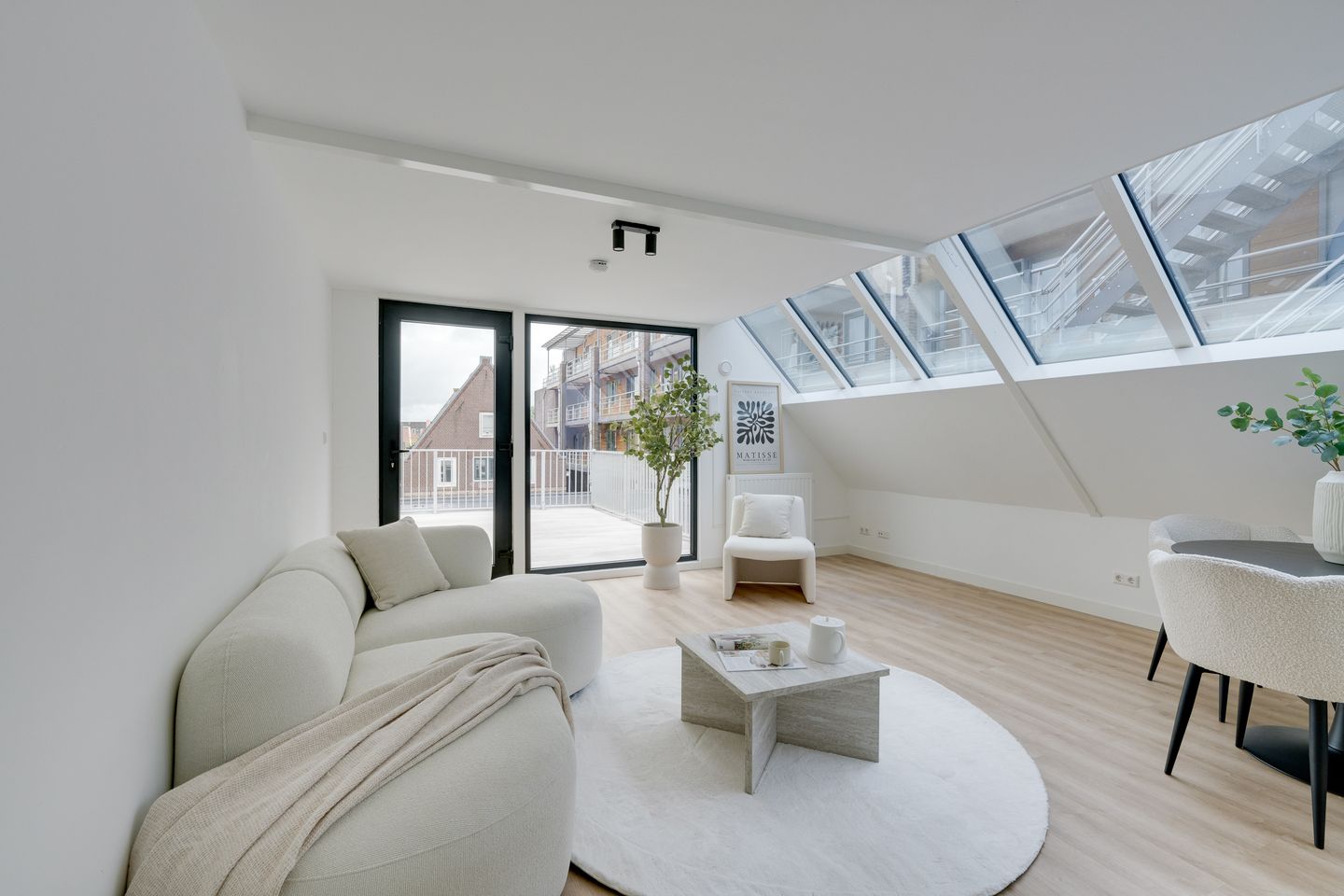 Photo 4 of Dubbele buurt 15-F