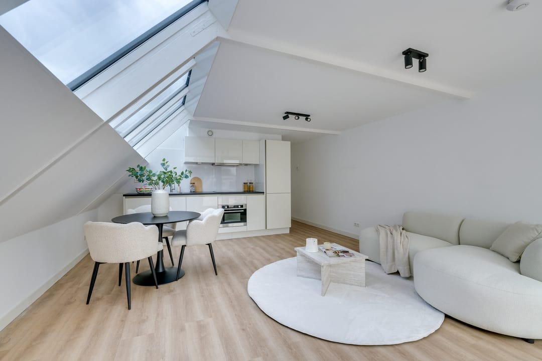 Photo 8 of Dubbele buurt 15-F