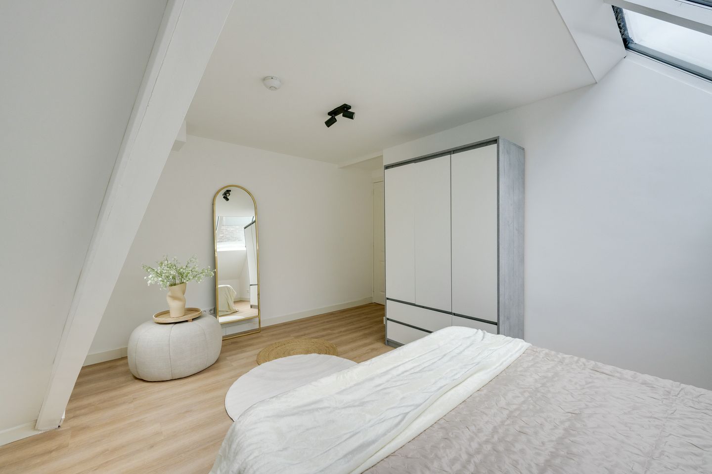 Photo 20 of Dubbele buurt 15-F