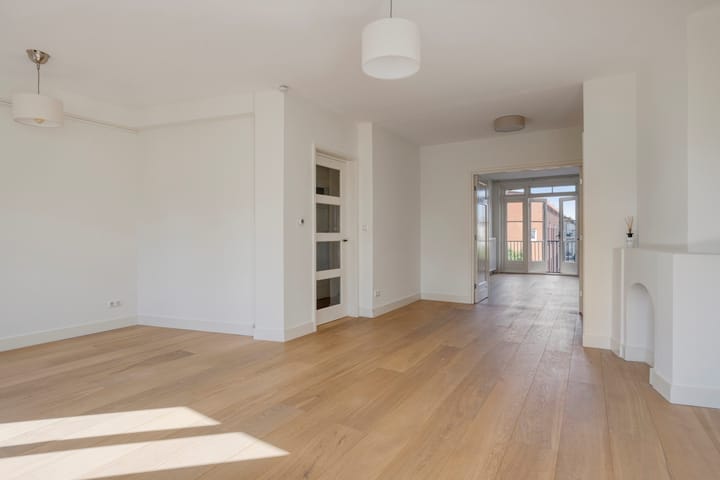 Foto 12 van Johan van Oldenbarneveltlaan 14-B