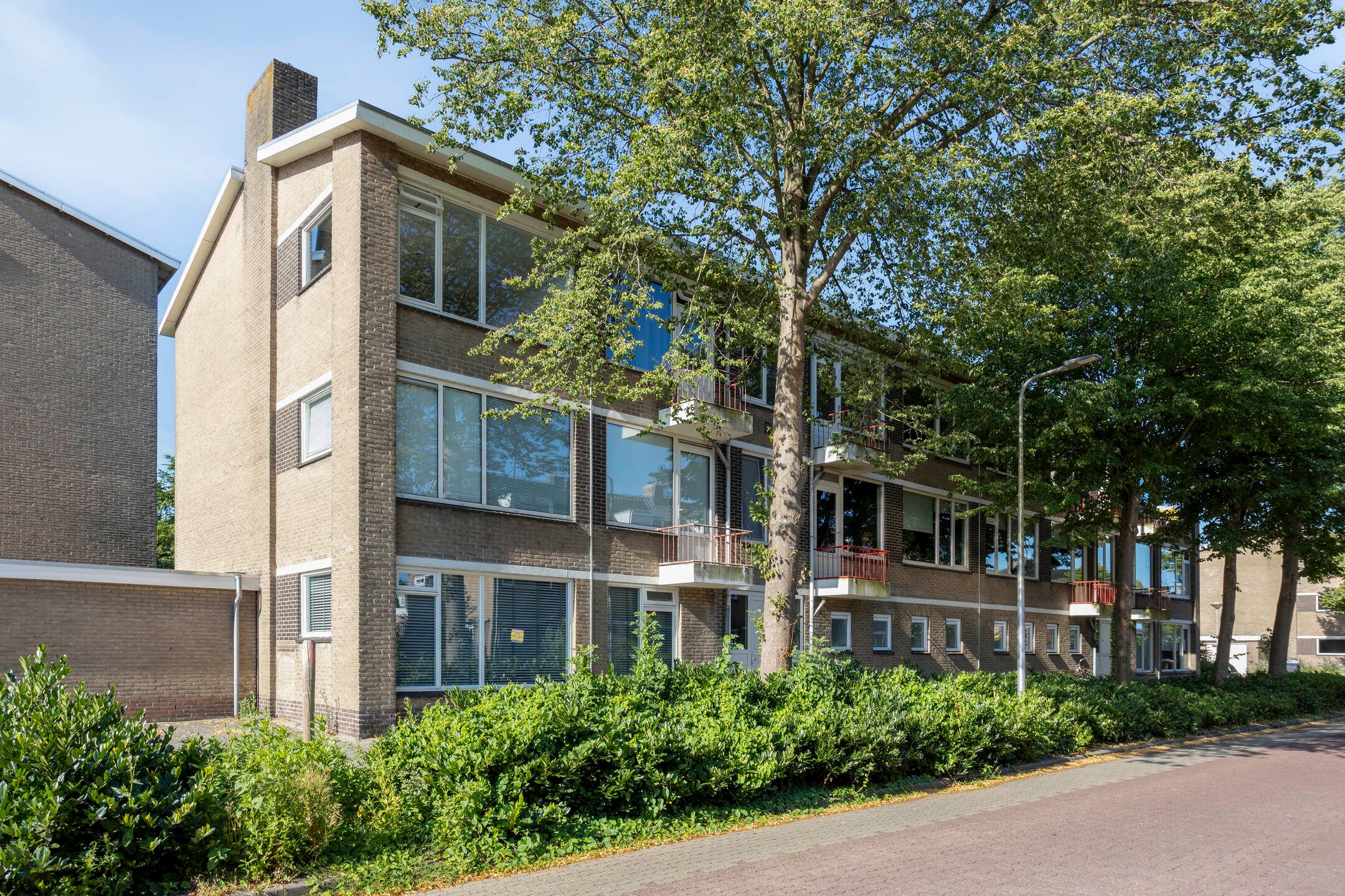 Foto 15 van Linnaeusweg 74