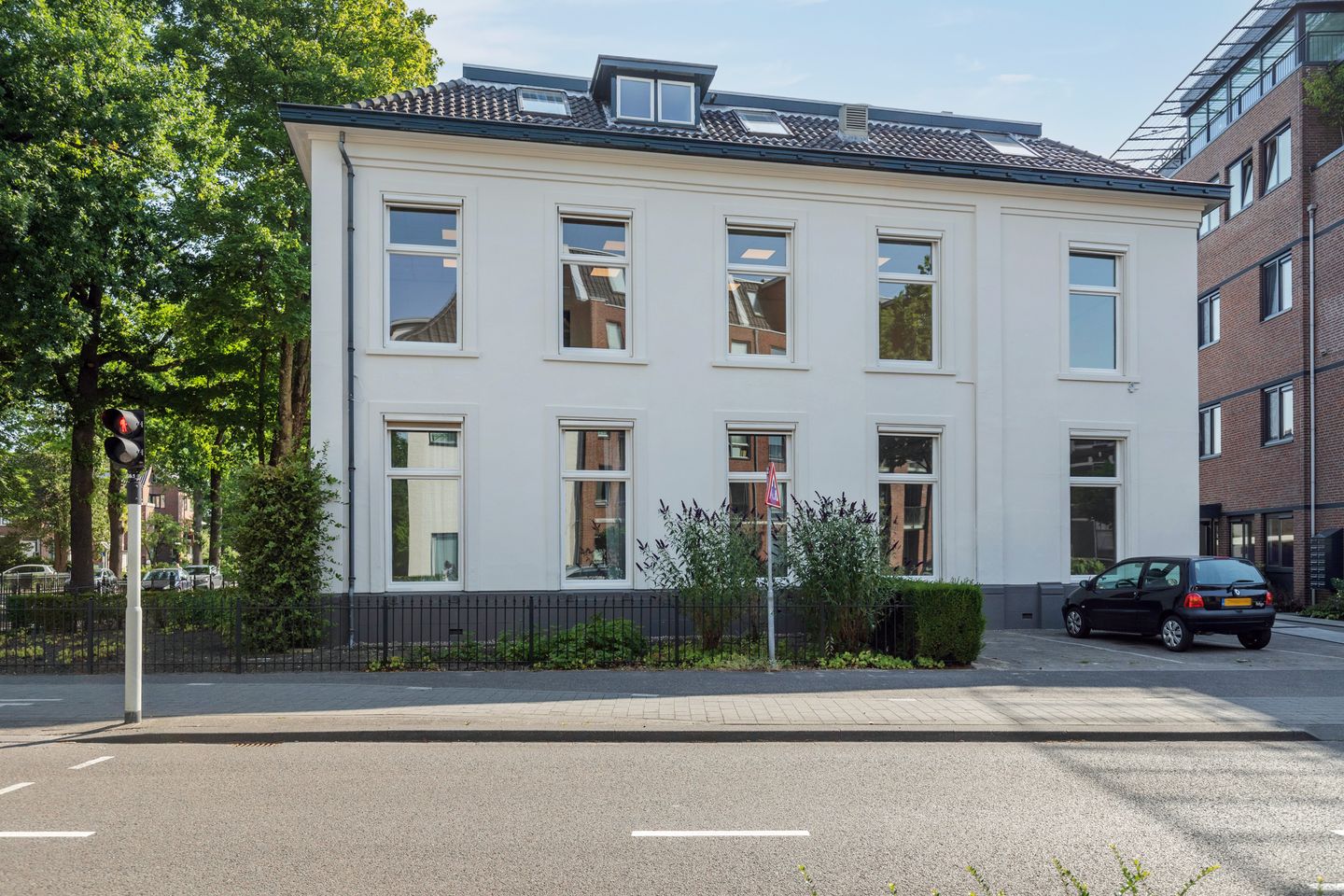 Bekijk foto 3 van Paslaan 16