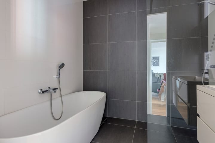 Foto 15 van Tolhuisstraat 8-A