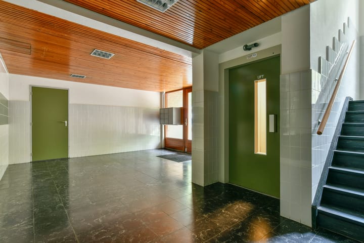 Photo 15 of Gijsbrecht van IJselsteinstraat 231