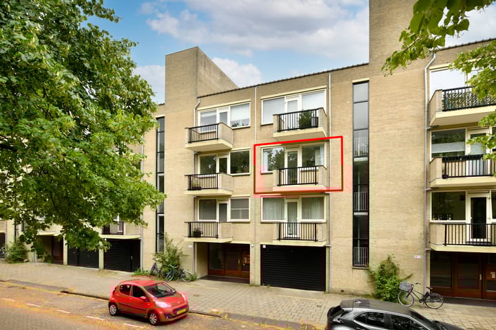 Photo 16 of Gijsbrecht van IJselsteinstraat 231