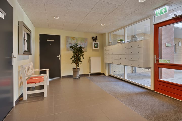 Photo 6 of Schotbalk 25