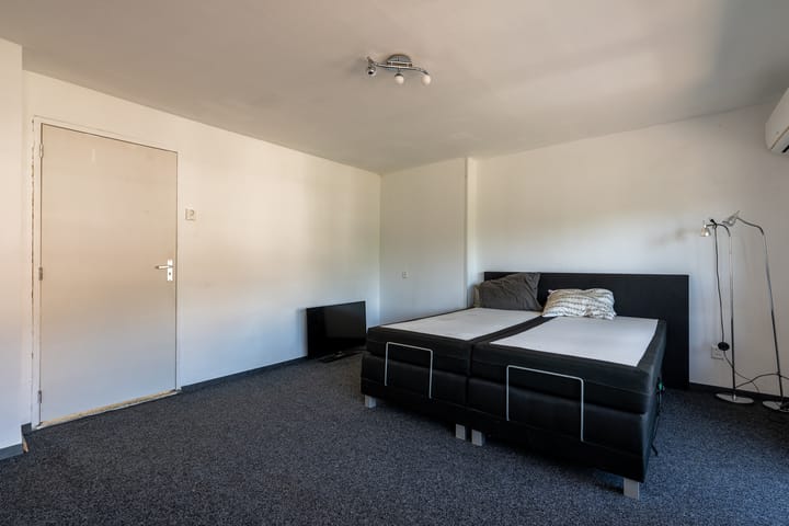 Photo 14 of Mgr.Nolensplein 35