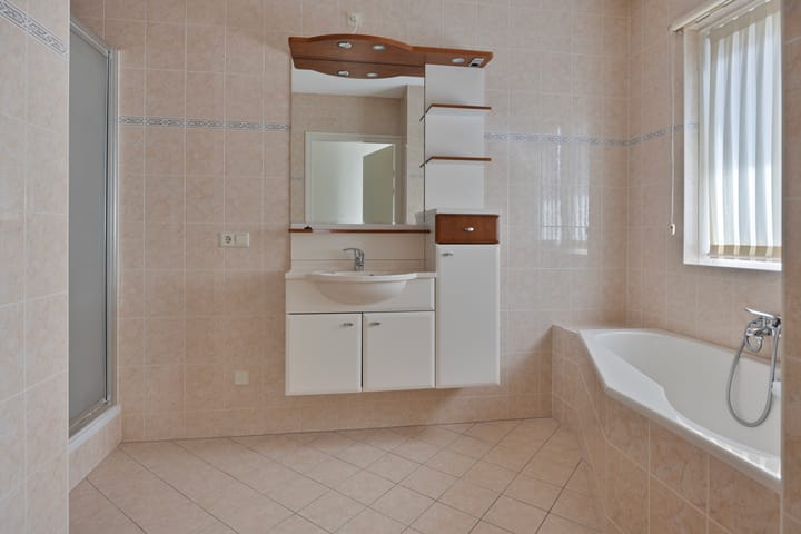 Photo 26 of Schotbalk 25