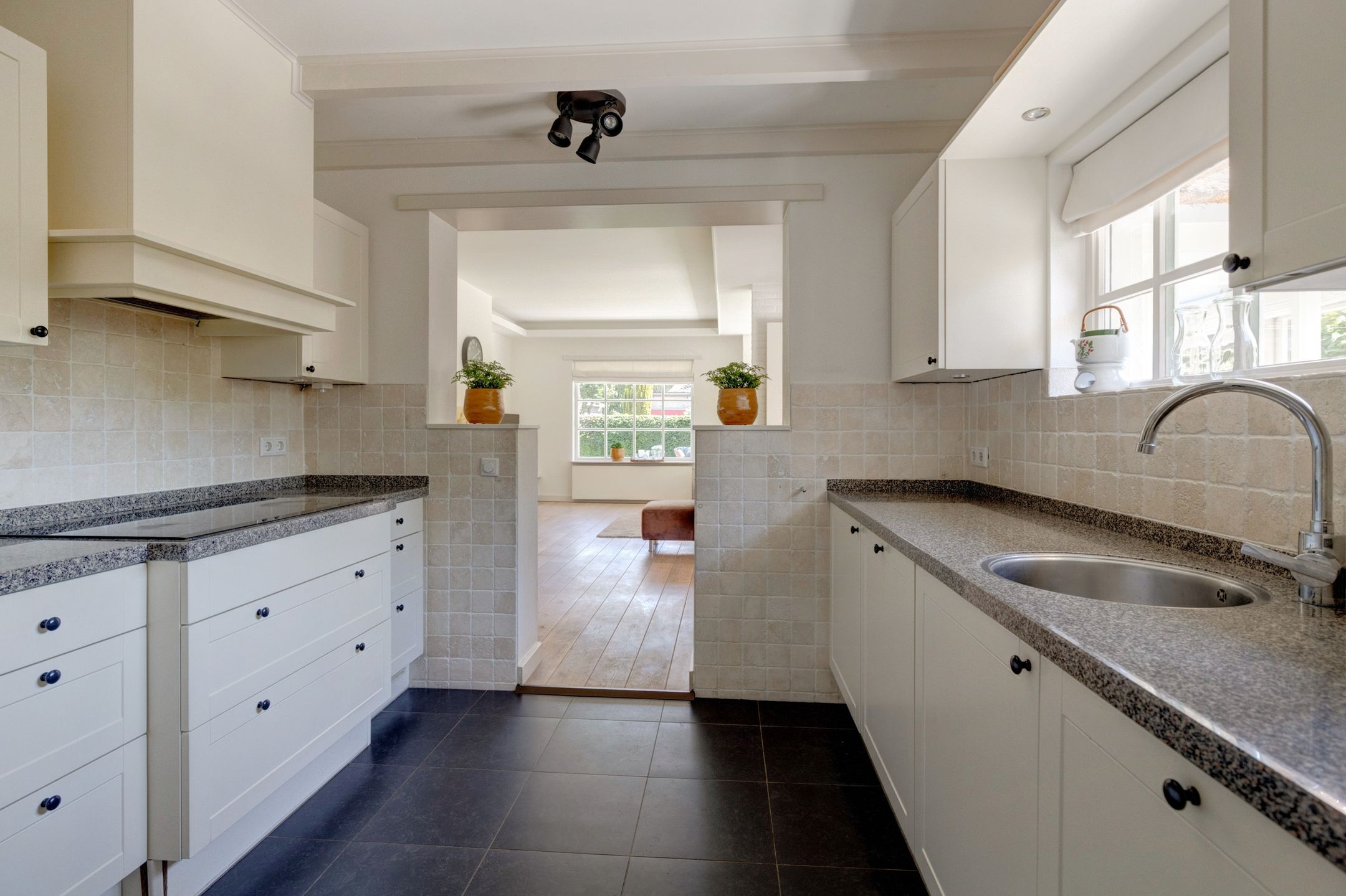 Photo 24 of Sluijtersstraat 1