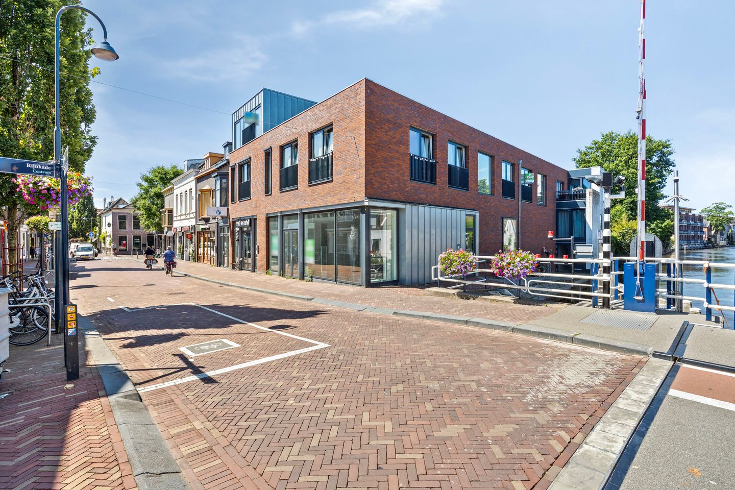 Brugstraat 12-e main image
