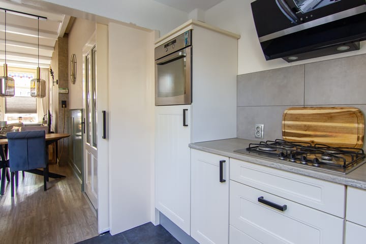 Foto 17 van Dr. Leijdsstraat 15