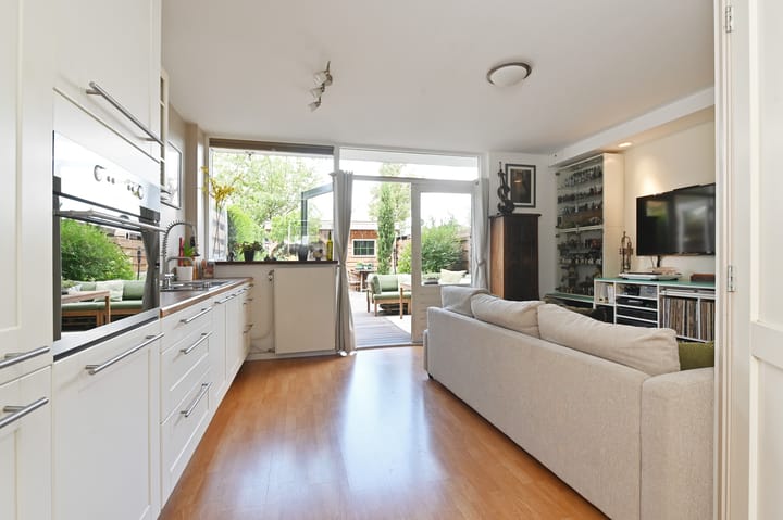 Photo 10 of Ribesstraat 15