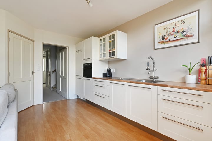 Photo 14 of Ribesstraat 15