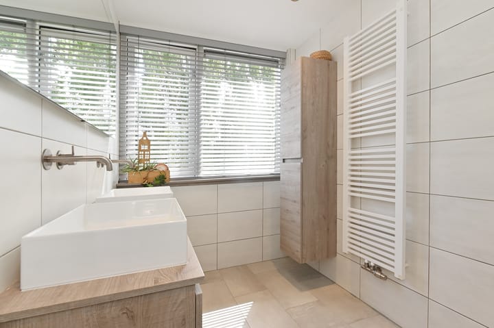 Photo 55 of Ribesstraat 15