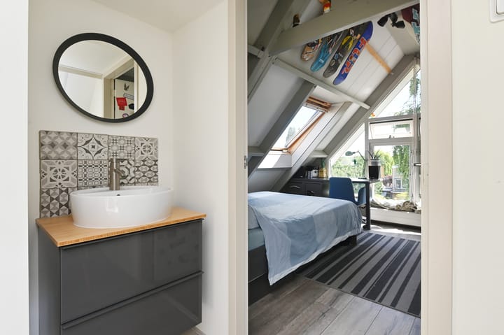 Photo 67 of Ribesstraat 15