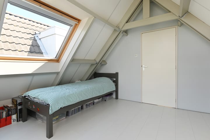 Photo 69 of Ribesstraat 15