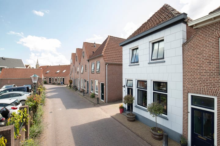 Foto 12 van Regenboogstraat 11