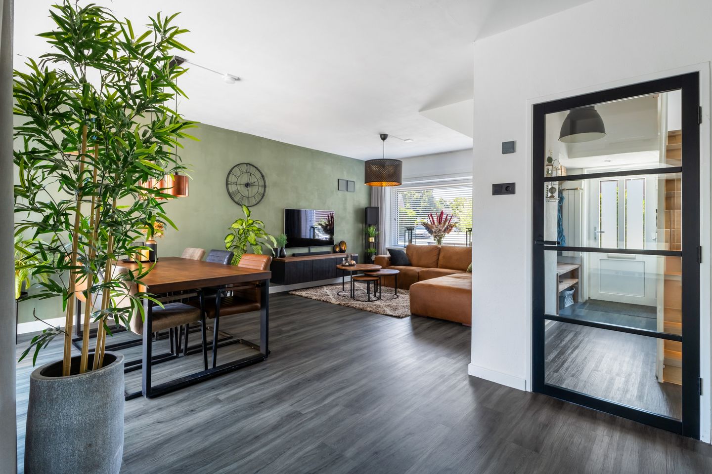 Foto 4 van Borneolaan 15