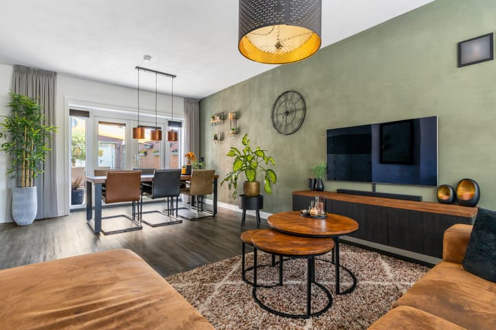 Foto 7 van Borneolaan 15