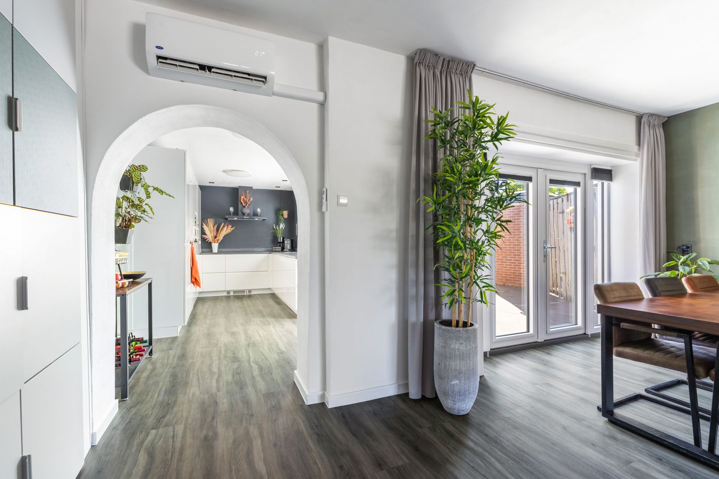 Foto 10 van Borneolaan 15