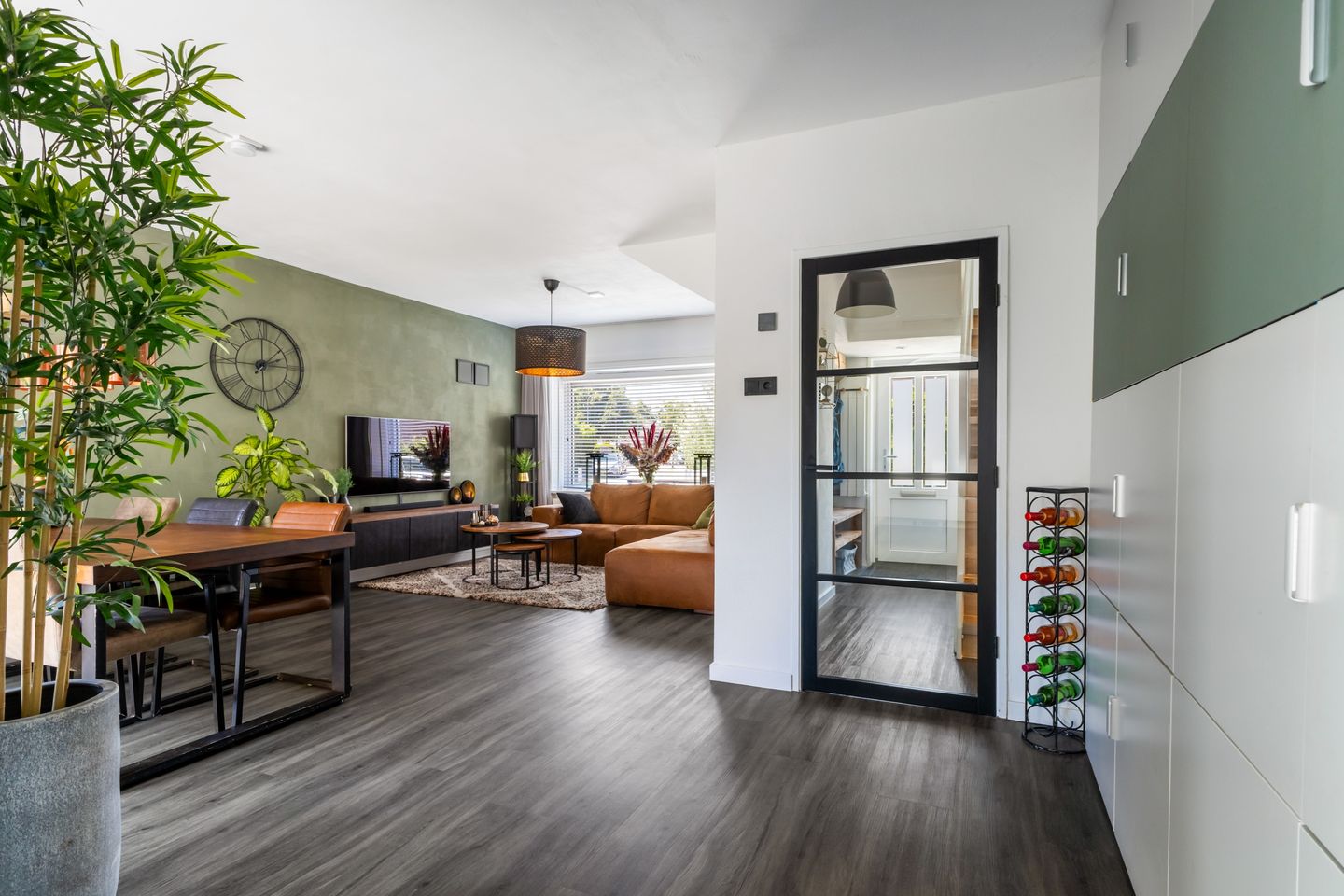 Foto 19 van Borneolaan 15