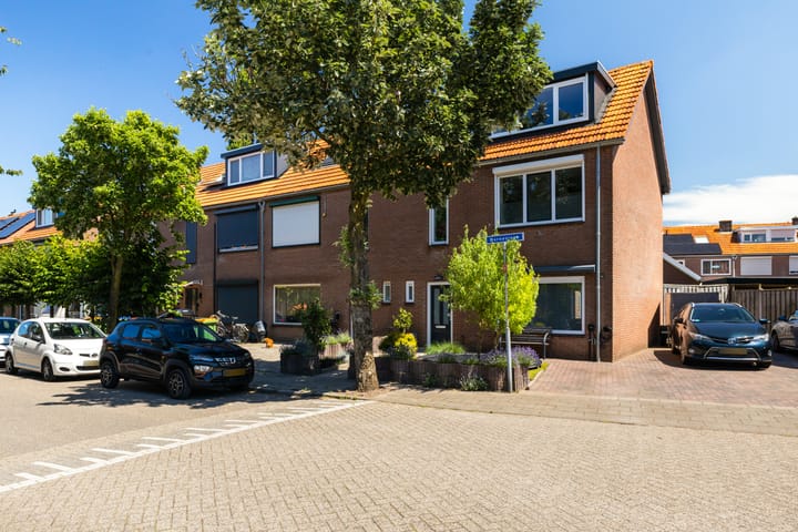 Foto 46 van Borneolaan 15