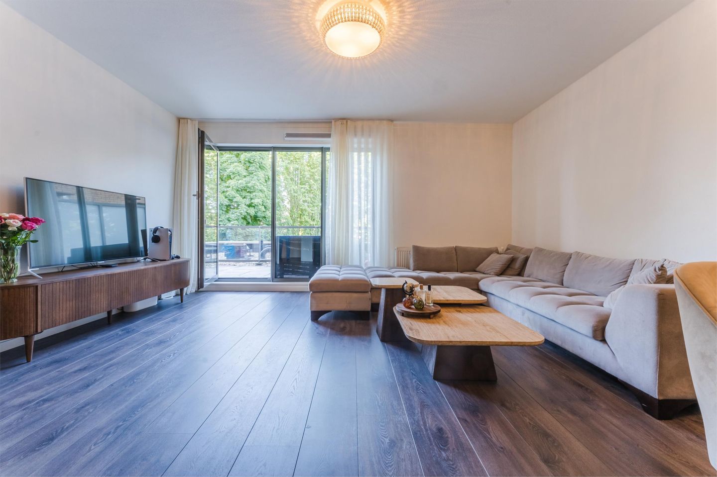 Foto 10 van Sir Winston Churchillln 275-F023