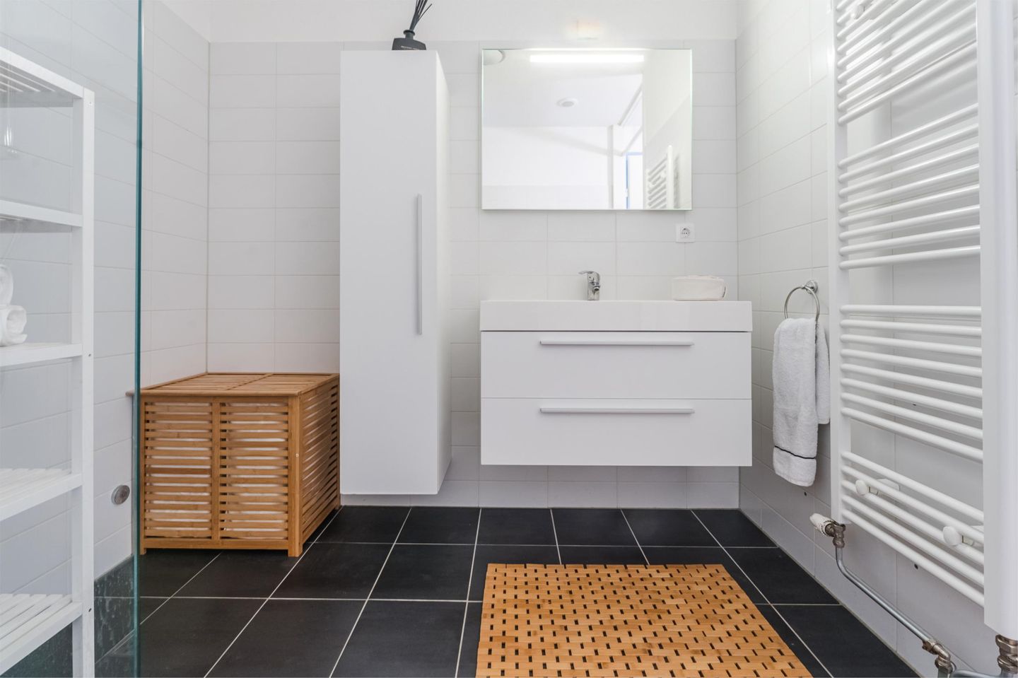 Foto 25 van Sir Winston Churchillln 275-F023