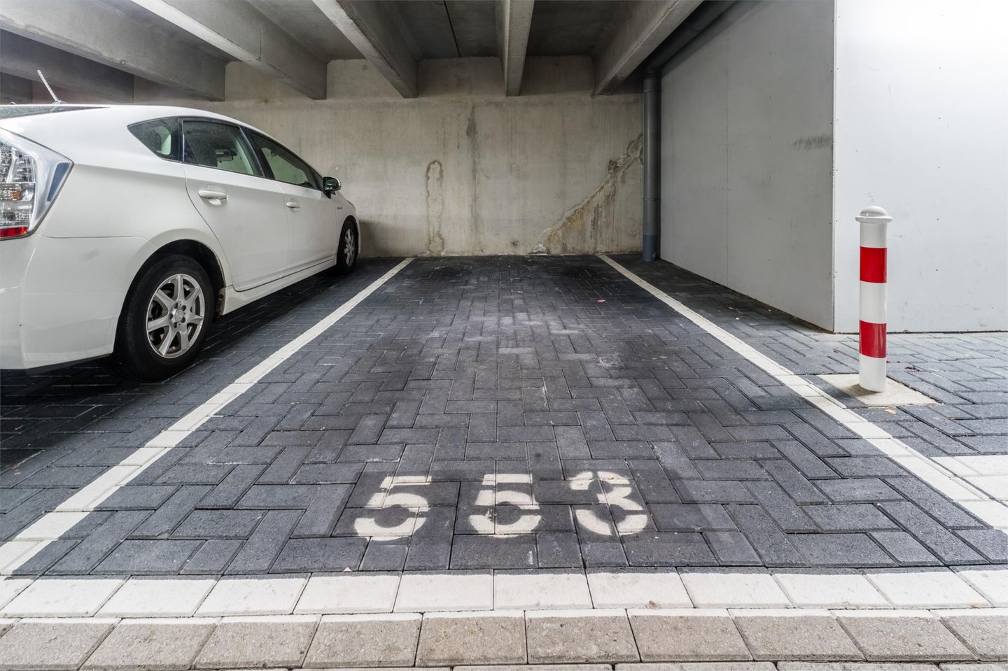 Foto 34 van Sir Winston Churchillln 275-F023