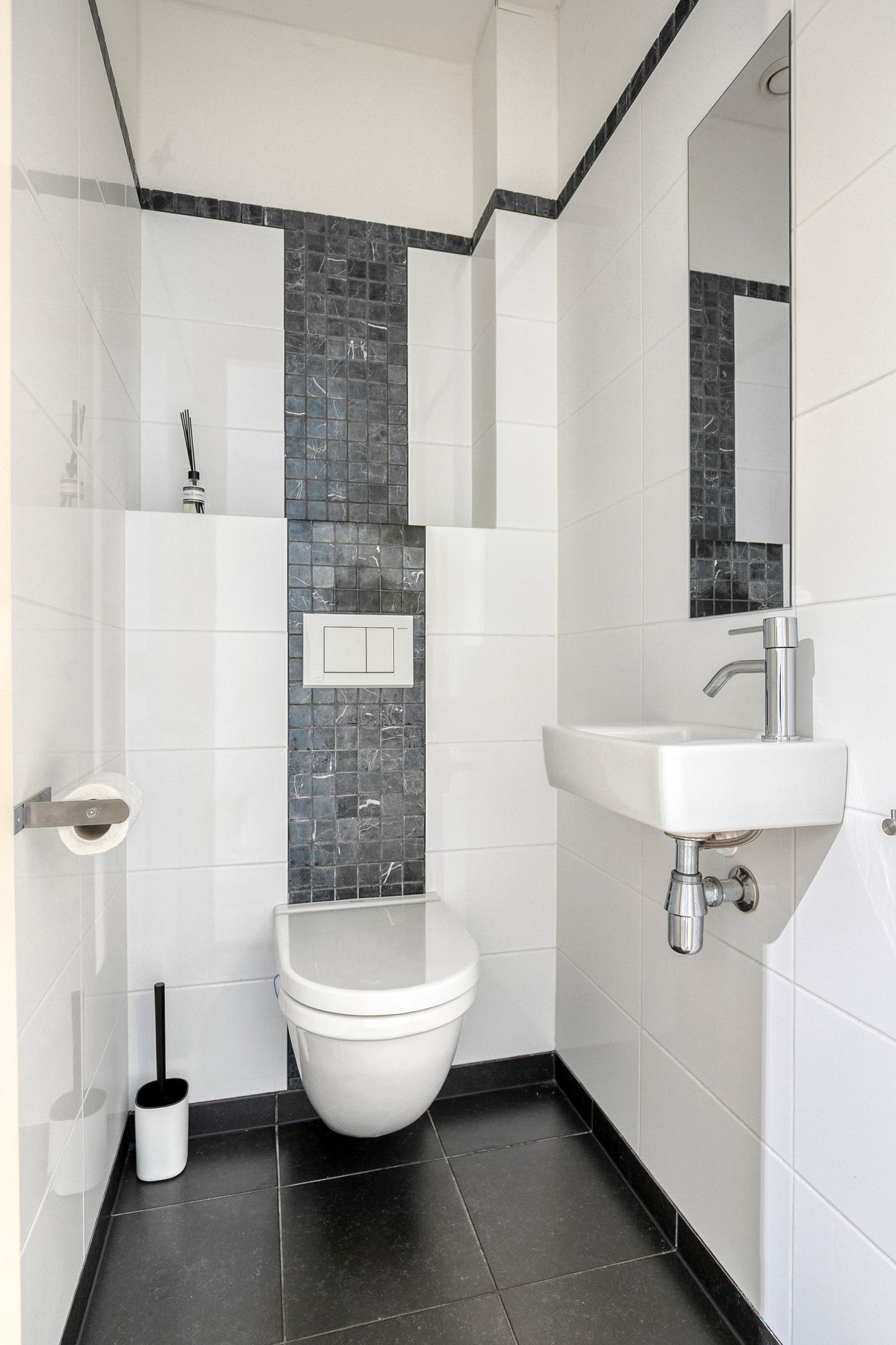 Photo 9 of Stratumsedijk 75-A