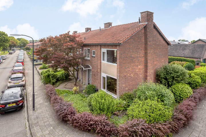 Foto 27 van Johan de Wittstraat 30