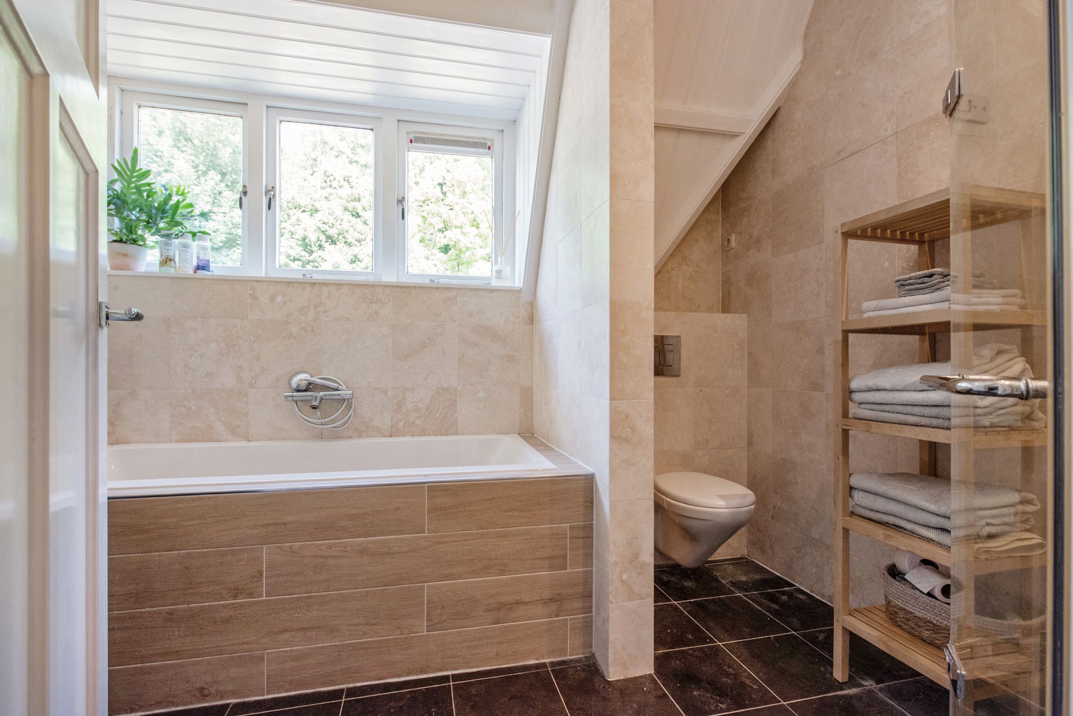 Foto 30 van Veursestraatweg 230