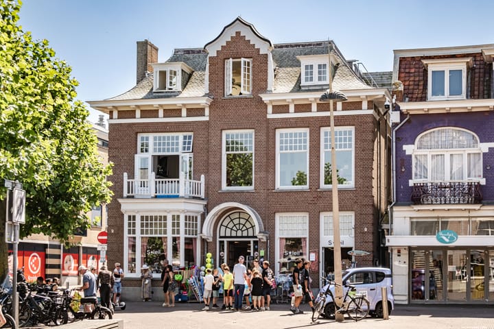 Foto 3 van Raadhuisplein 4-C