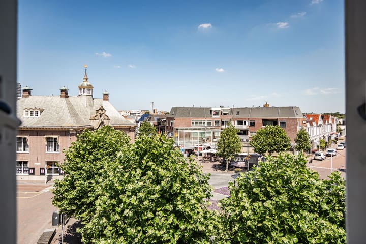 Foto 16 van Raadhuisplein 4-C