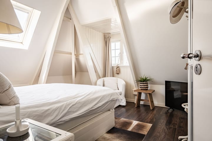 Foto 43 van Raadhuisplein 4-C