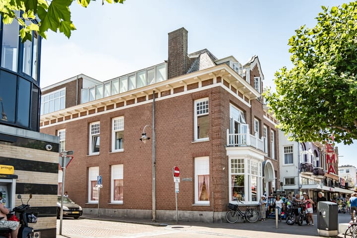 Foto 52 van Raadhuisplein 4-C