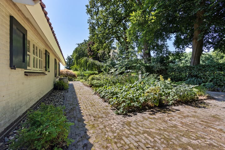 Foto 62 van Buitenweg 18