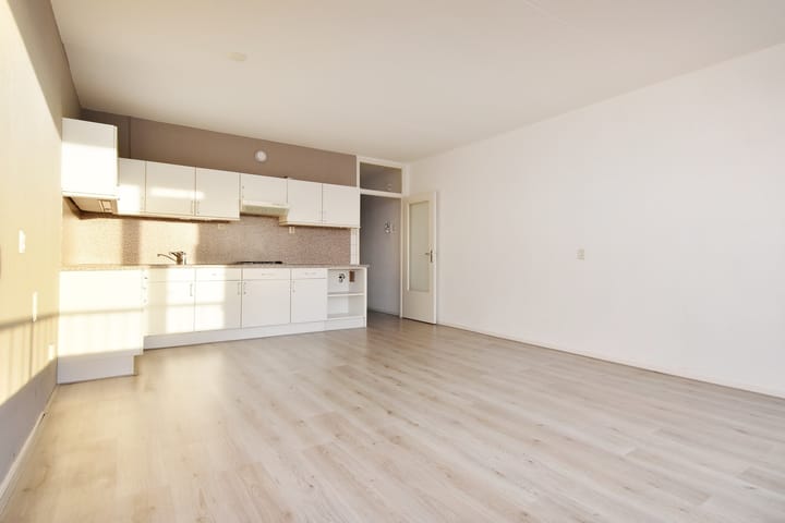 Photo 17 of Arnold Spoelplein 61