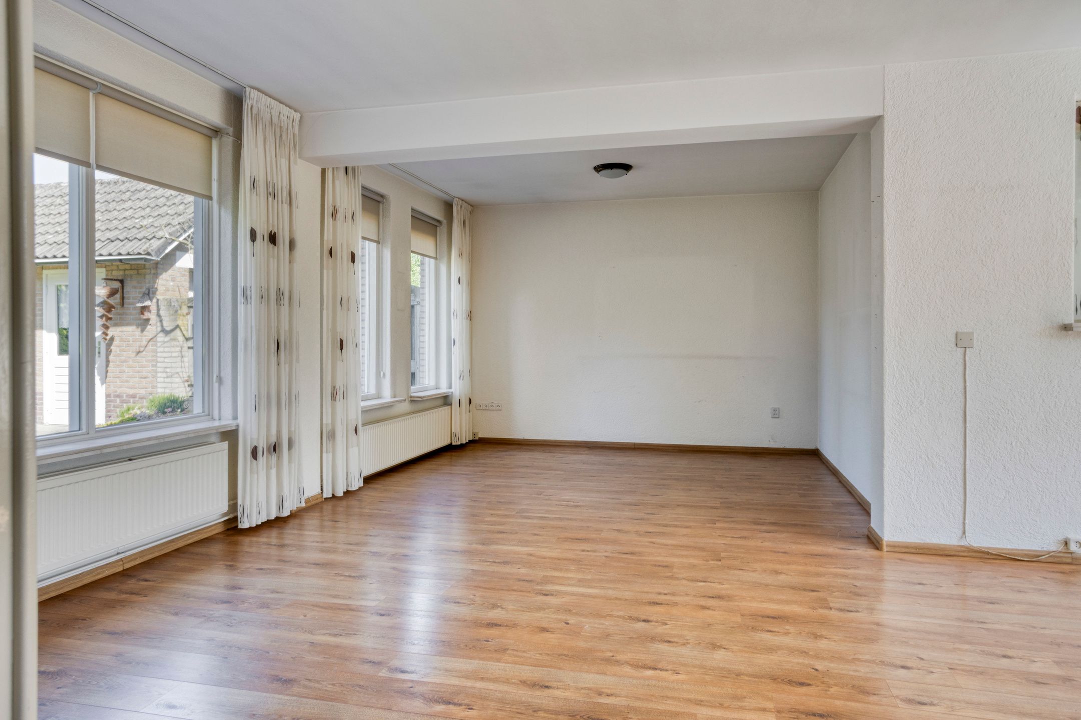 Photo 18 of Acacia 4