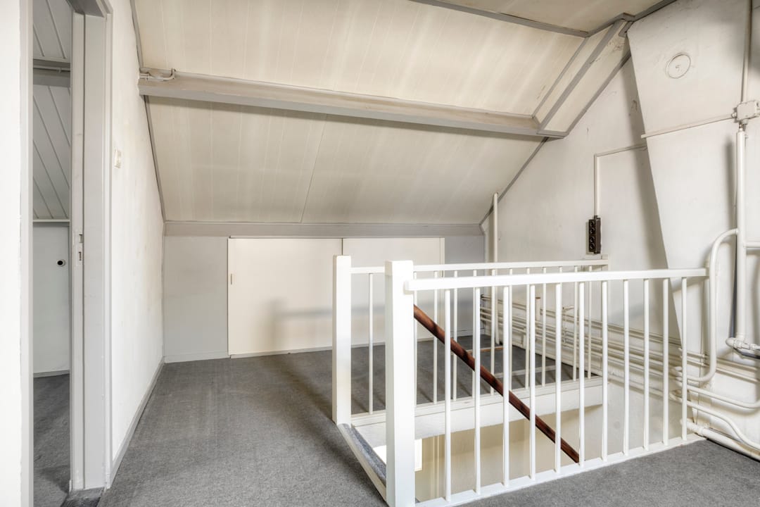 Photo 32 of Acacia 4