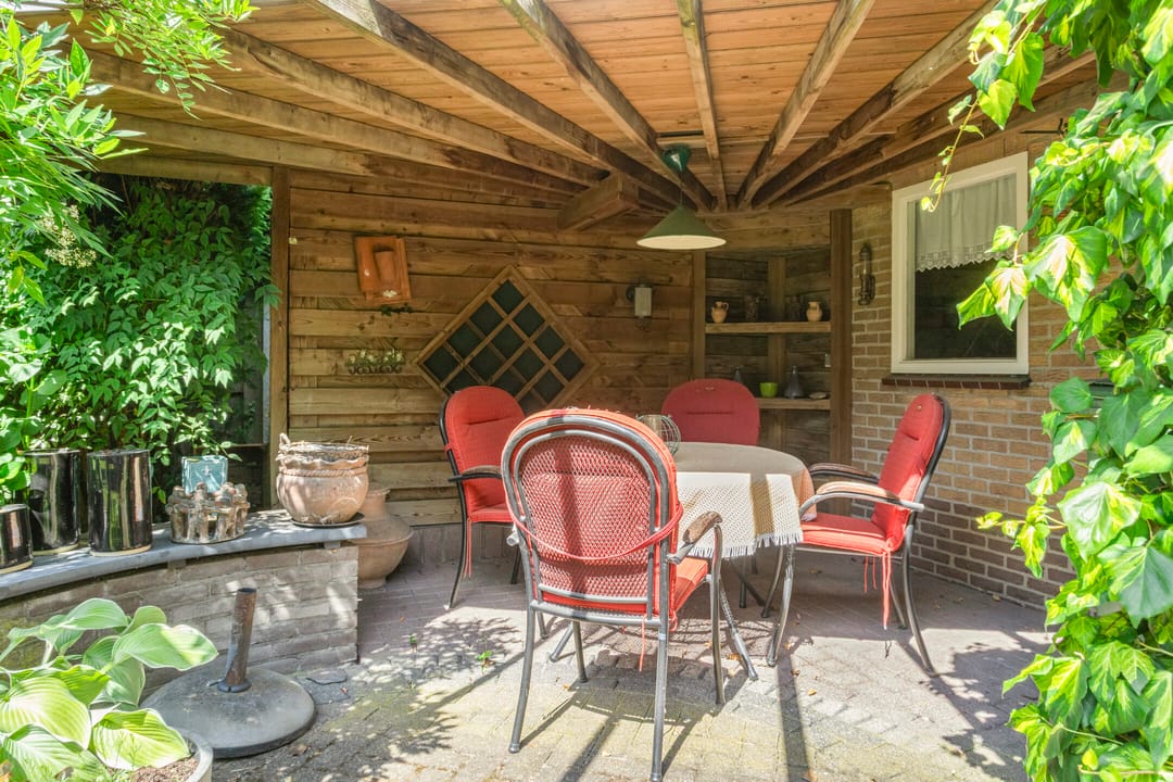 Photo 38 of Acacia 4