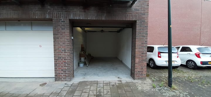 Photo 1 of Oosthavenkade 33-D