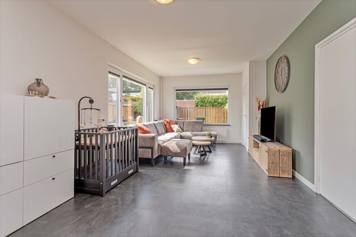 Photo 8 of Pieter Zeemanstraat 25-A