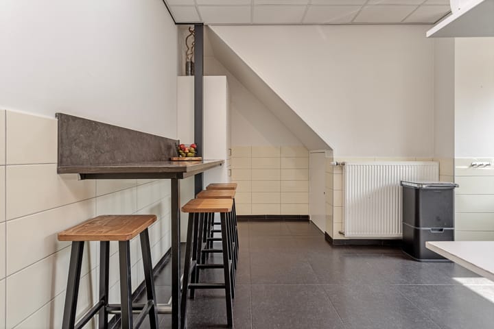 Photo 14 of Pieter Zeemanstraat 25-A