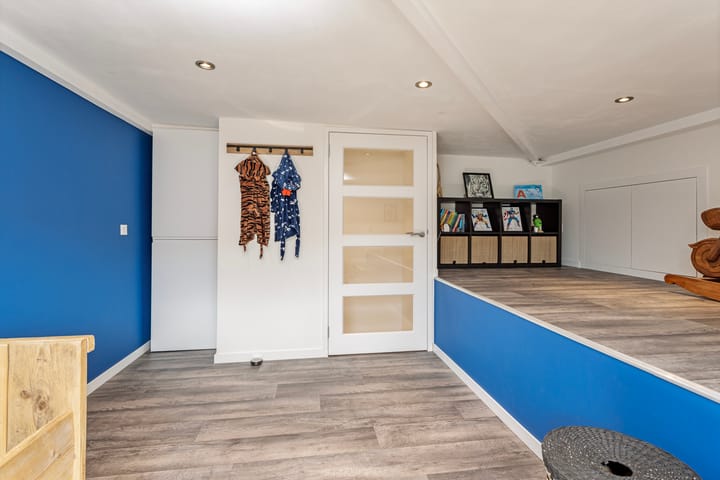 Photo 26 of Pieter Zeemanstraat 25-A