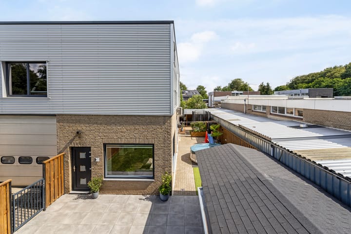 Photo 27 of Pieter Zeemanstraat 25-A