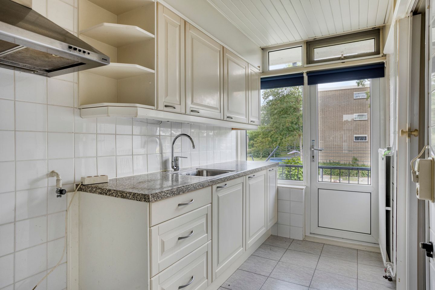 Photo 4 of Ellemare 267