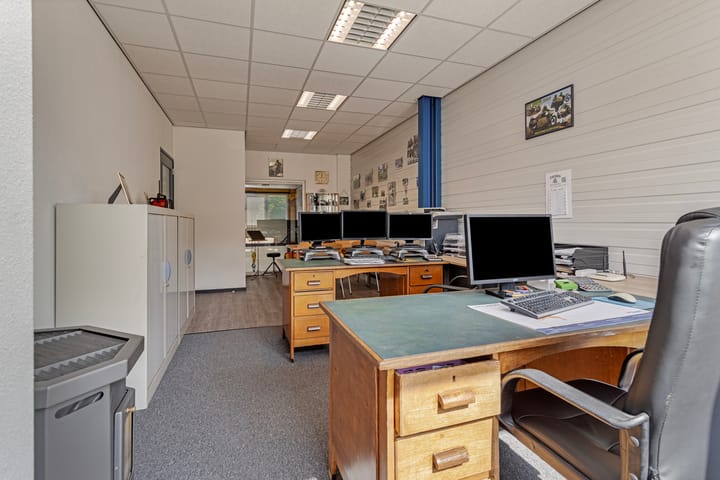 Photo 36 of Pieter Zeemanstraat 25-A