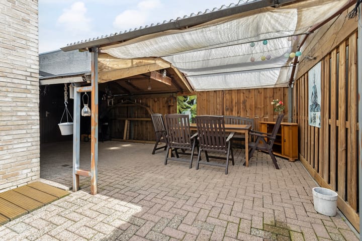 Photo 54 of Pieter Zeemanstraat 25-A